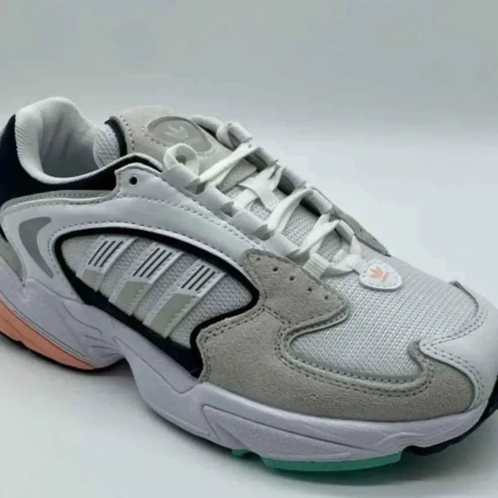 Adidas Falcon 2000 shoes for Women Sz 8.5
